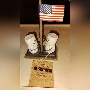 The Original S'mores Midwest Patriotic Snowman Flag Raisers Holiday Ornament